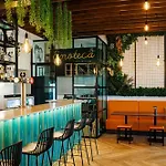 L'ecole Eco Bed & Breakfast 3*