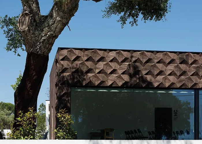 L'école Eco Bed and breakfast 3*